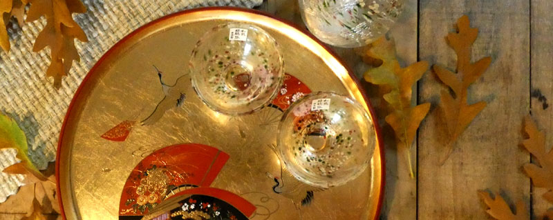 Gold leaf Japanese serving tray with sake cups