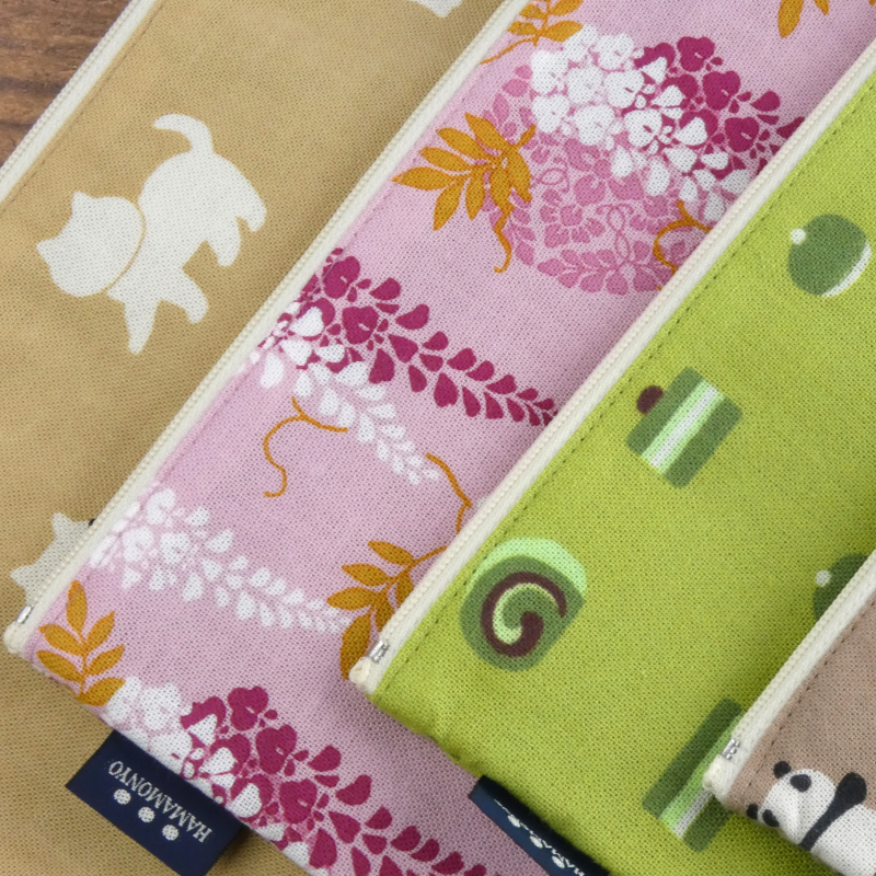 Printed zip bags by Hamamonyo