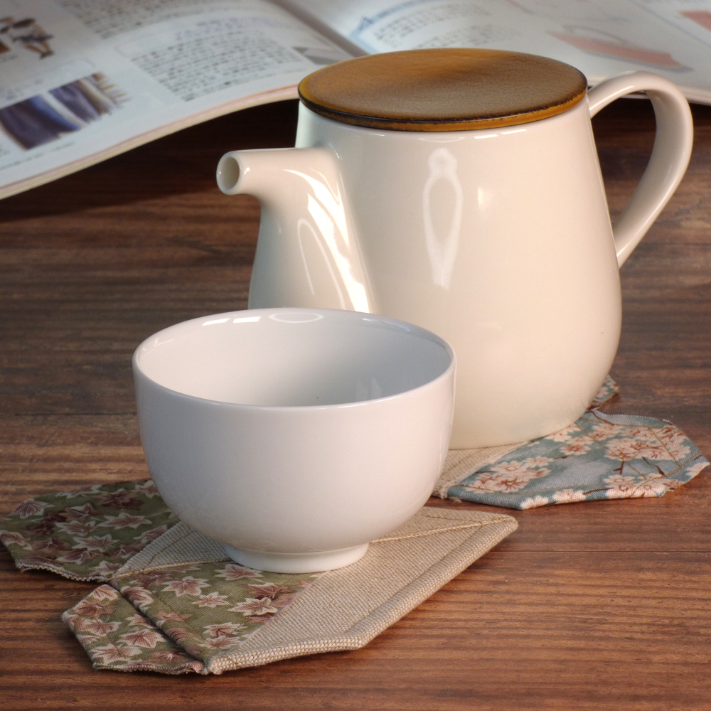 Fabric coasters with a teapot and teacup