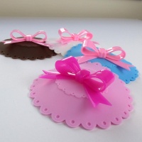 Cupcake style silicone cup covers