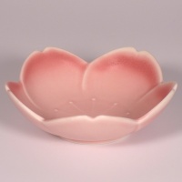 Pink sakura flower shaped bowl