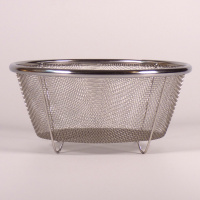 Medium sized stainless steel fine mesh sieve