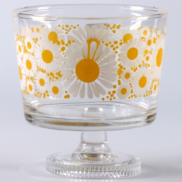 Aderia Retro glass dessert bowl with yellow and white daisy design