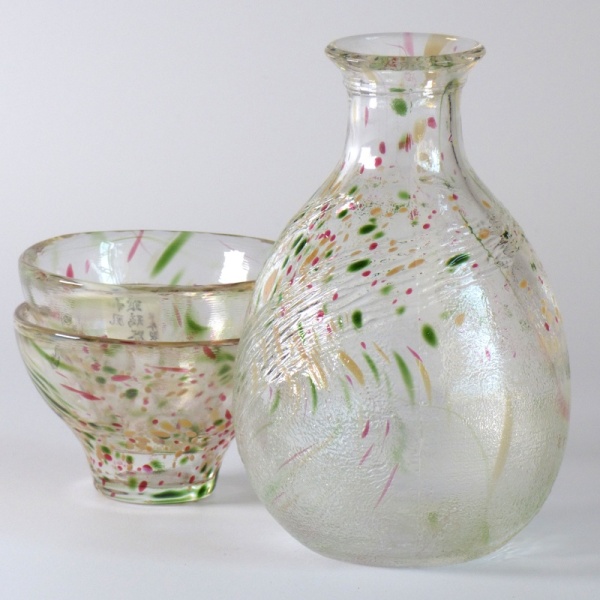 'Aki' Japanese sake jug and matching cups