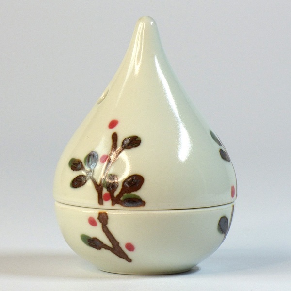 Red Berries Japanese ceramic aroma diffuser