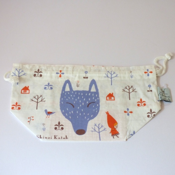 Cotton bento bag with wolf and red riding hood design