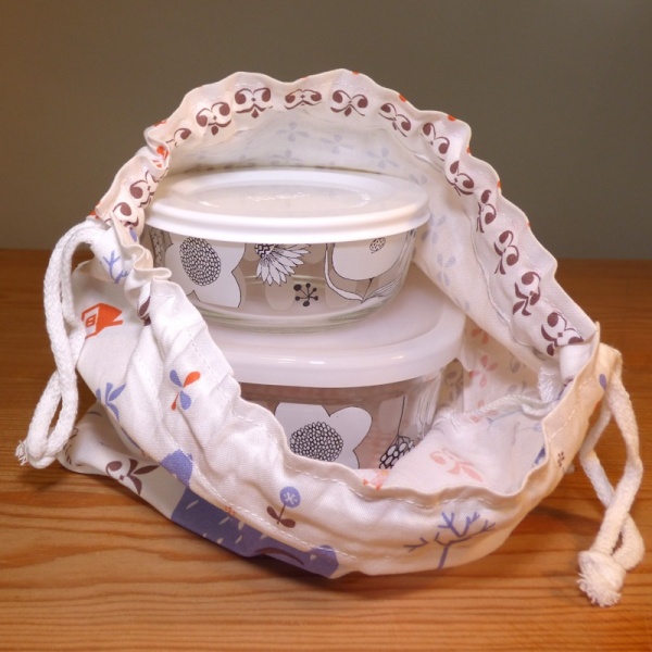 100% cotton lunch bag with small storage containers