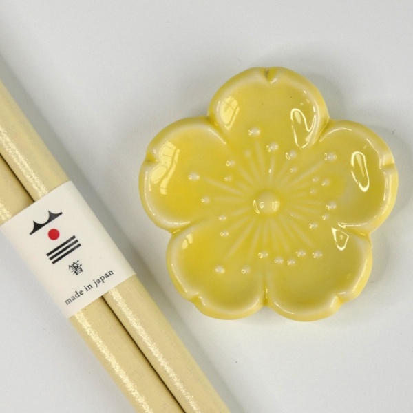 chopsticks-flower-rest-set-yellow-11