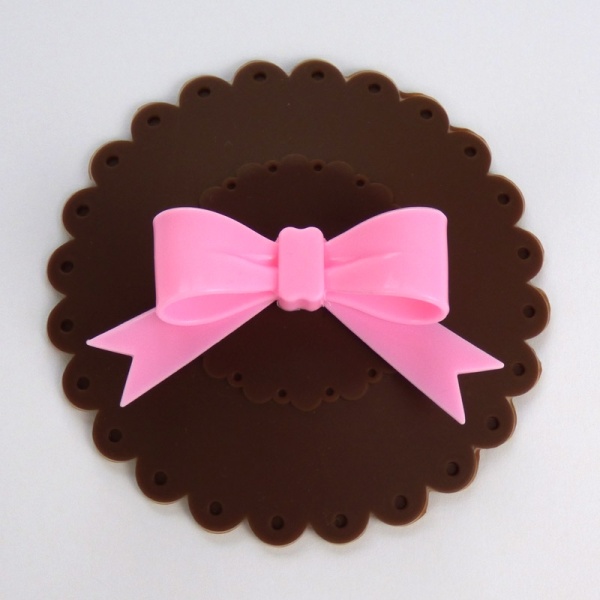 Cupcake style silicone cup cover - brown