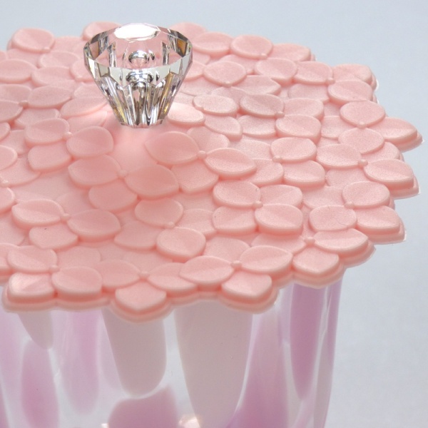 Pink Hydrangea design silicone cup cover on pink glass