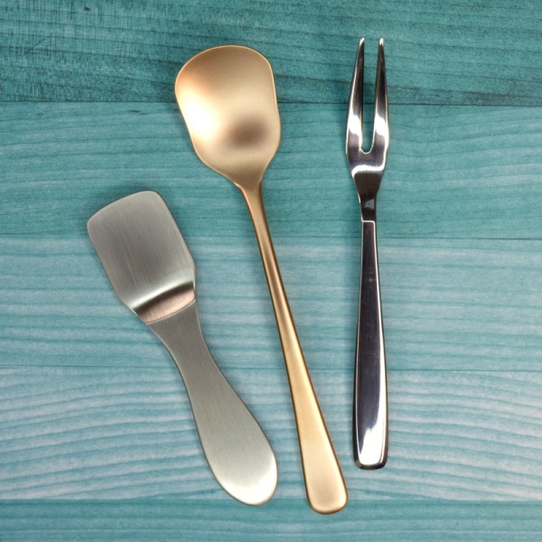 Japanese cutlery for desserts