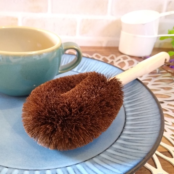 Large all natural washing up brush with blue plate and cup