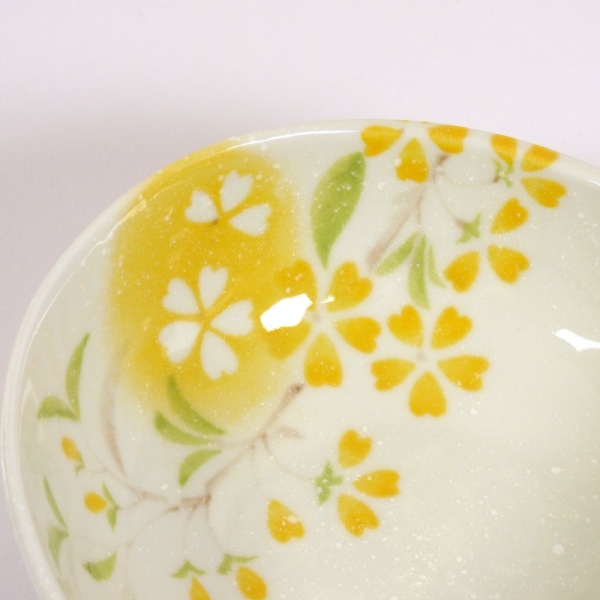 'Petal' porcelain bowl in yellow close up
