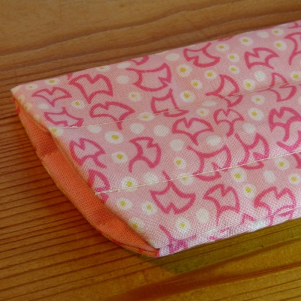 Handmade quilted glasses case in pink ginkgo print - detail