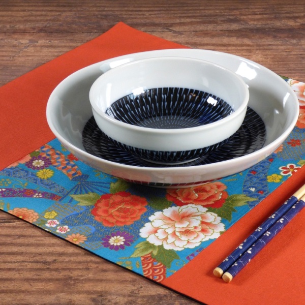 Table setting with Japanese fabric placemats