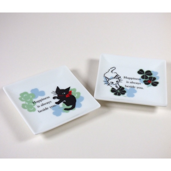 Two designs of 'Ribbon Cat' mini plate, black and white cate designs