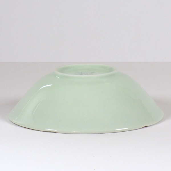 'Sakura Temari' ceramic bowl in Green underside
