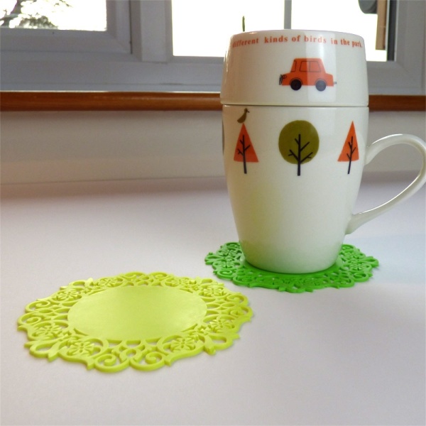Silicone lace coaster - yellow and green