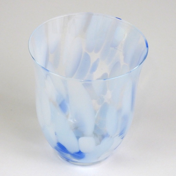 Blue 'Sora' glass drinking tumbler
