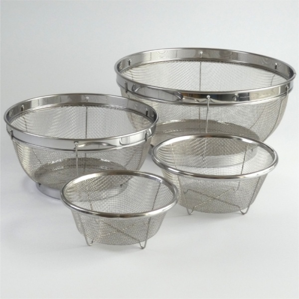 Four Japanese sieves, large and small sets