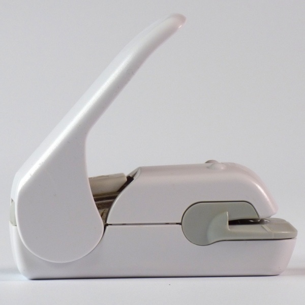 Harinacs white staple free stapler