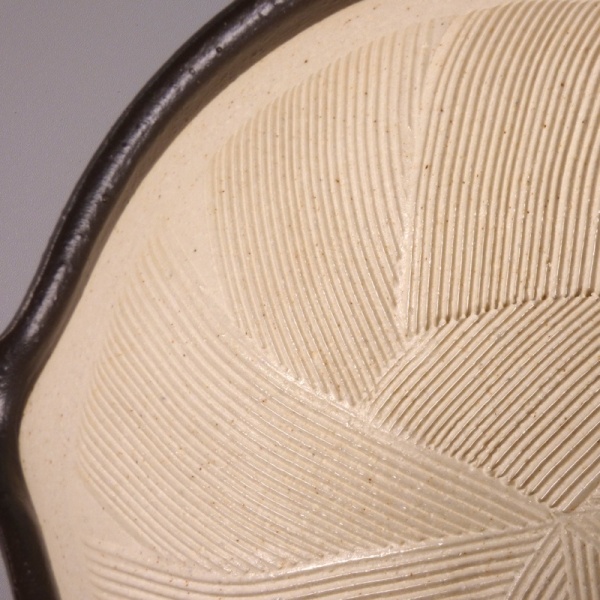 Inner grinding surface of suribachi bowl