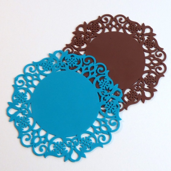 Silicone lace pattern coaster - blue and brown