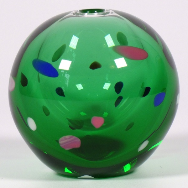 Small green Japanese vase with speckled design