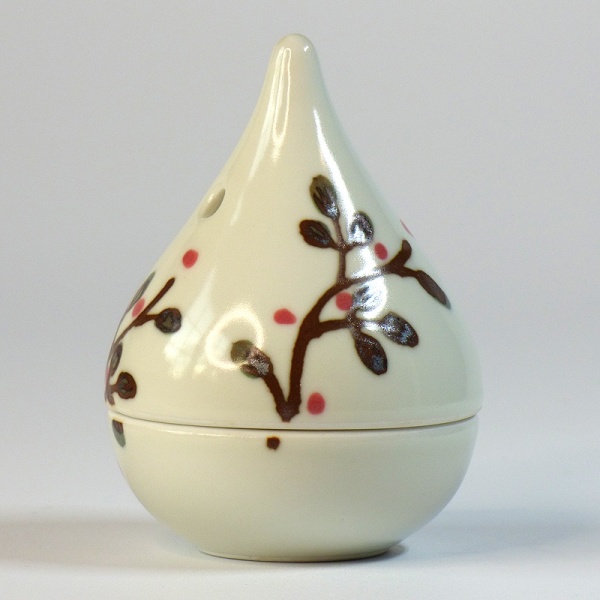 Red Berries Japanese ceramic aroma diffuser