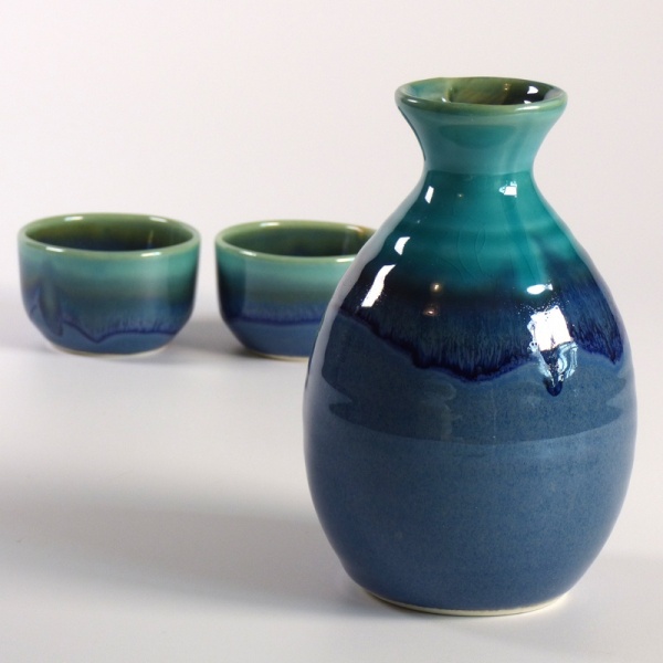 Blue-green ombre glazed sake serving jug