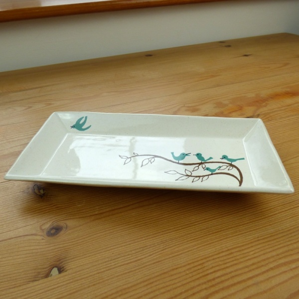 Rectangular serving plate with bluebird pattern