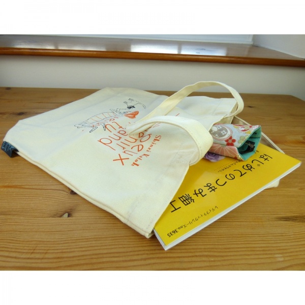Cheri canvas tote bag with contents