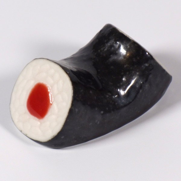 Tuna maki roll ceramic chopstick rest