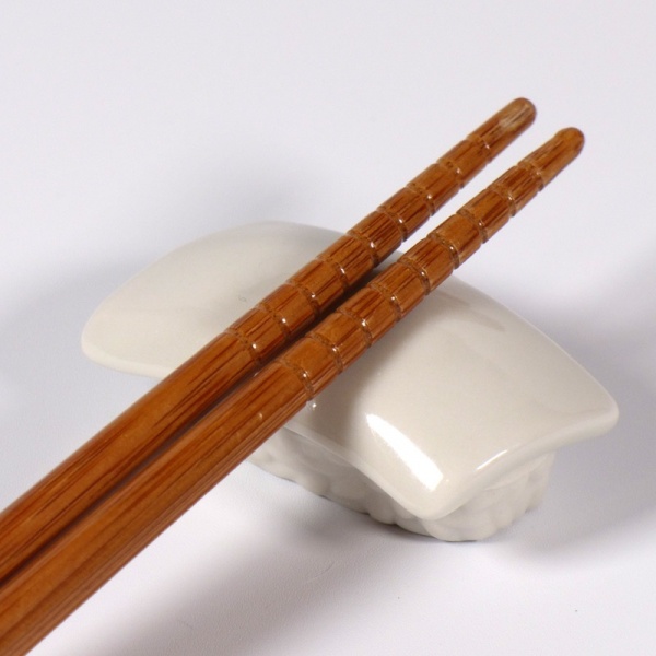 ika squid sushi ceramic chopstick rest