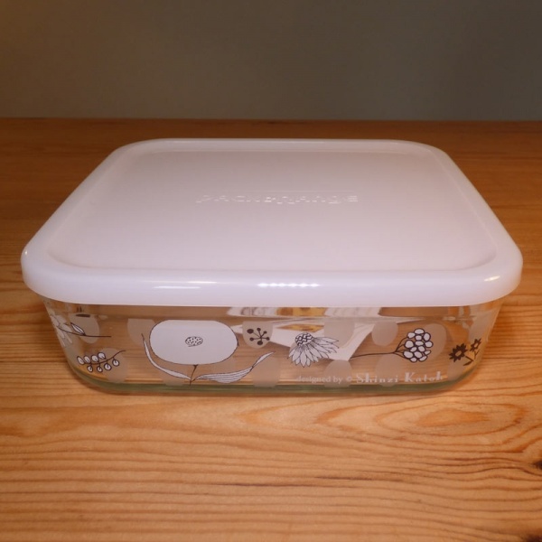 Large-size glass storage container with lid