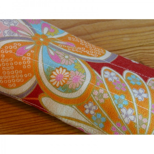 Handmade quilted glasses cases in traditional Japanese fabric - detail
