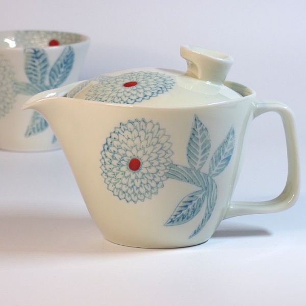 Blue Dahlia Japanese teapot with matching teacup