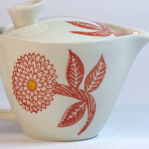 Close up of Red Dahlia kyusu teapot