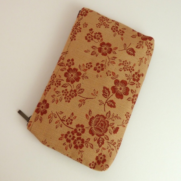 Canvas zip bag with floral design
