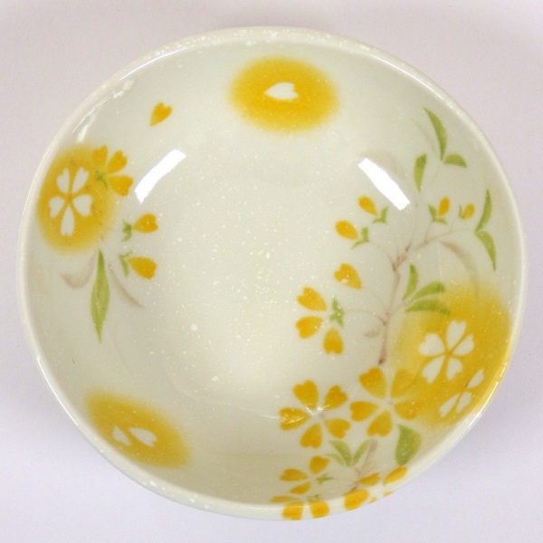 'Petal' porcelain bowl in yellow, top view