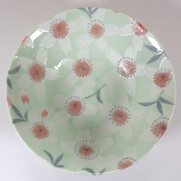'Sakura Temari' ceramic bowl in Green