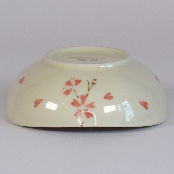Underside of Sakura pattern Japanese mini bowl