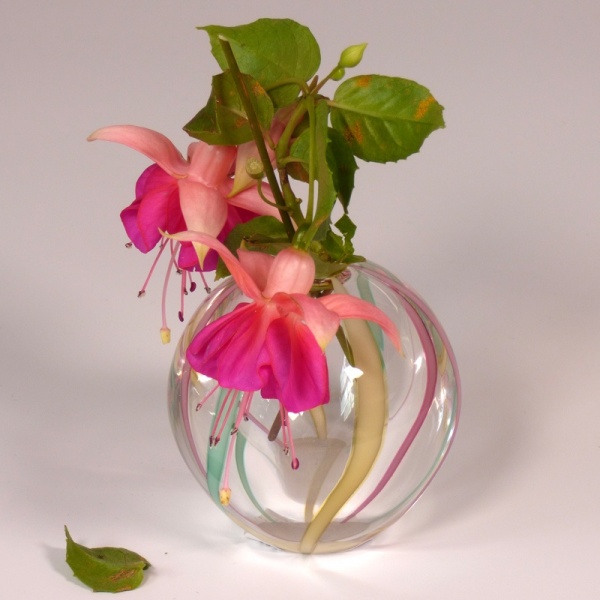 Flowers in Spring Shoots 'Temari' vase
